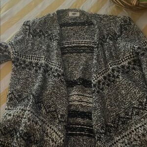 Stylish Black and White Women's Sweater